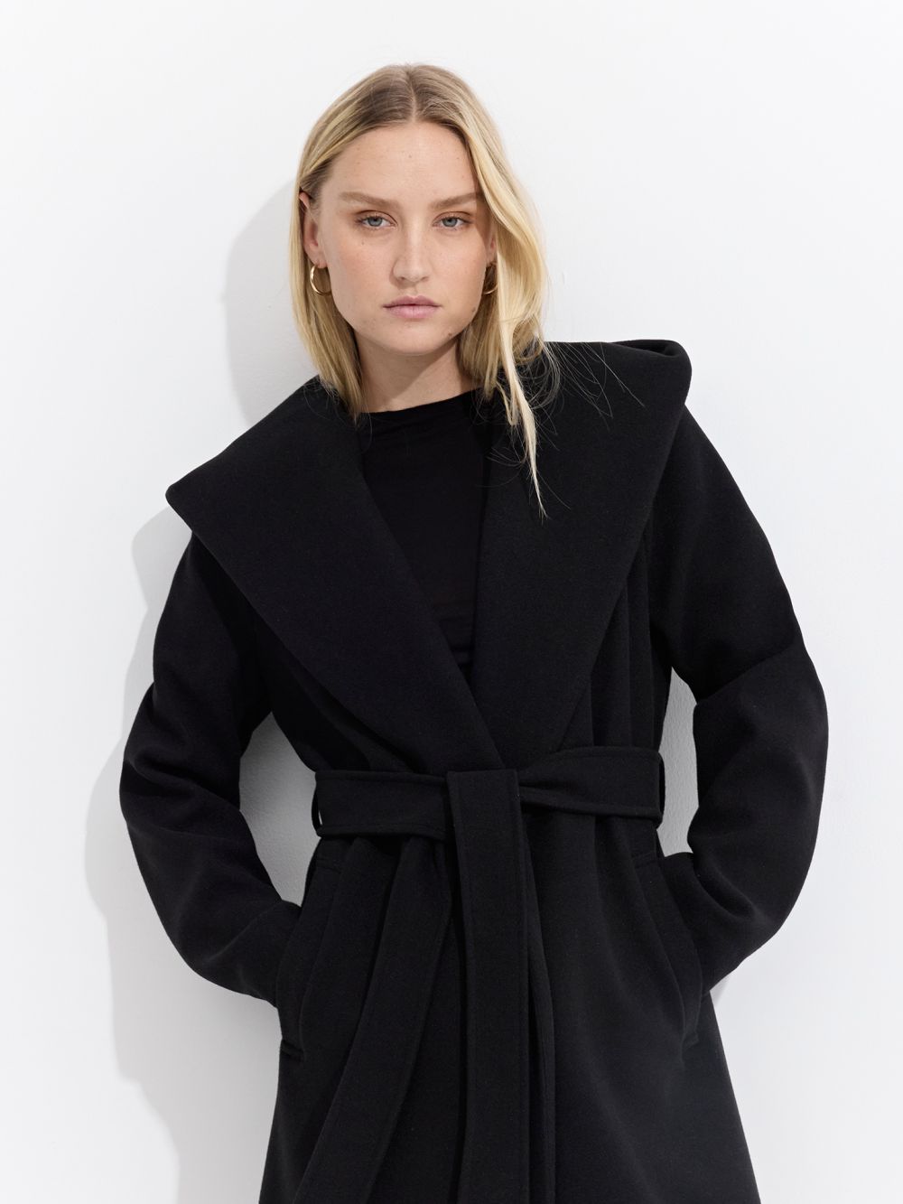 מעיל מעטפת עם חגורת קשירה