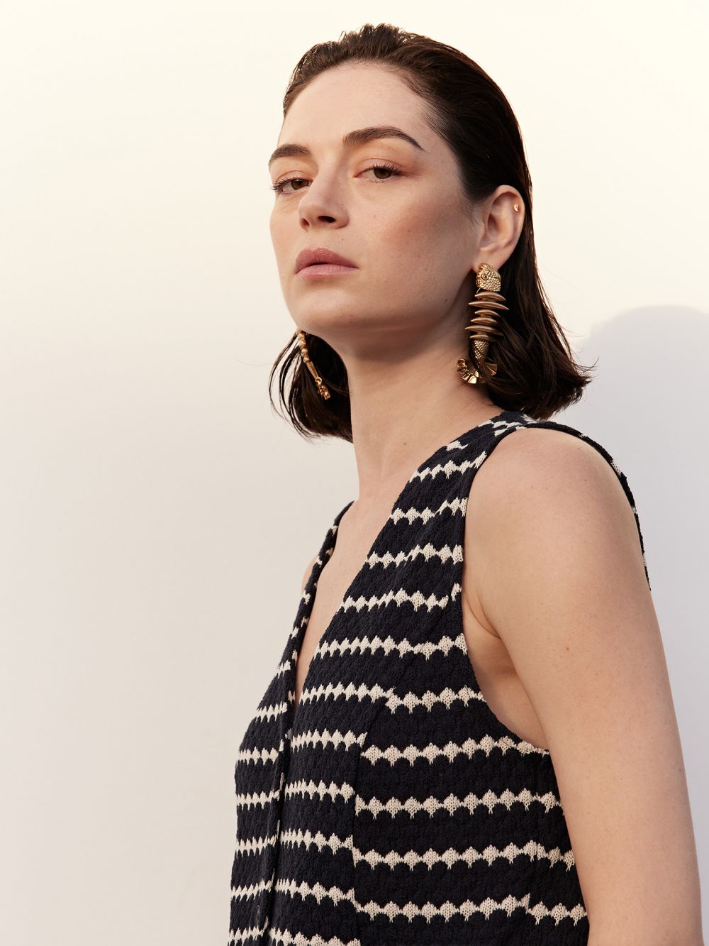 וסט סרוג לוס עם טקסטורה