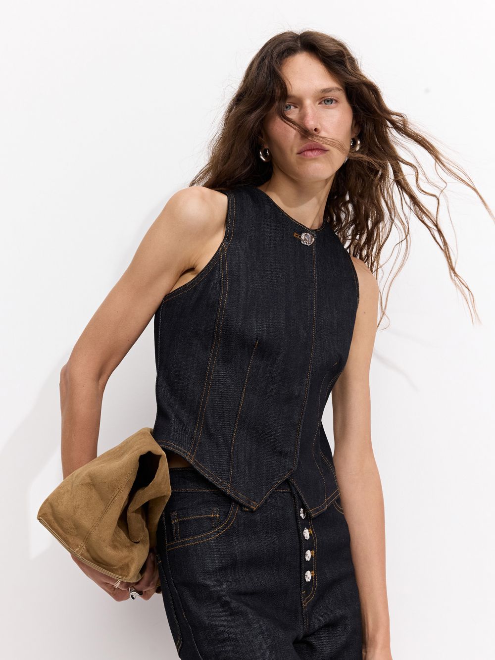 וסט ג’ינס מחויט