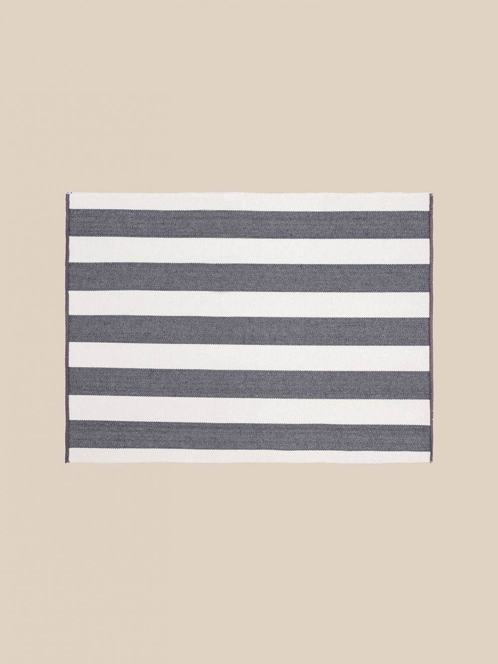 פלייסמנט פסים מבד