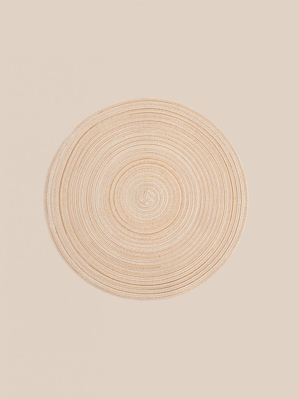 פלייסמנט אובלי במראה קש