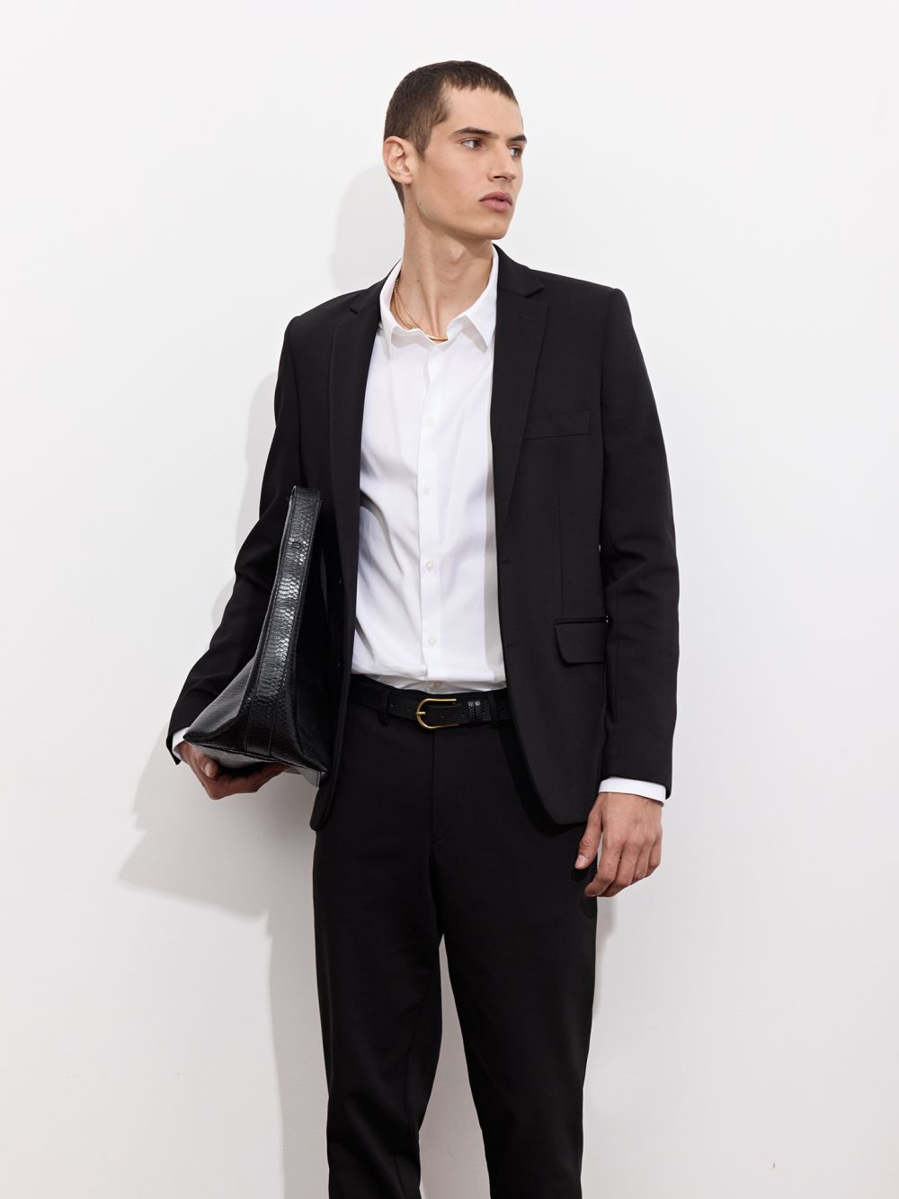 ז׳קט מחוייט