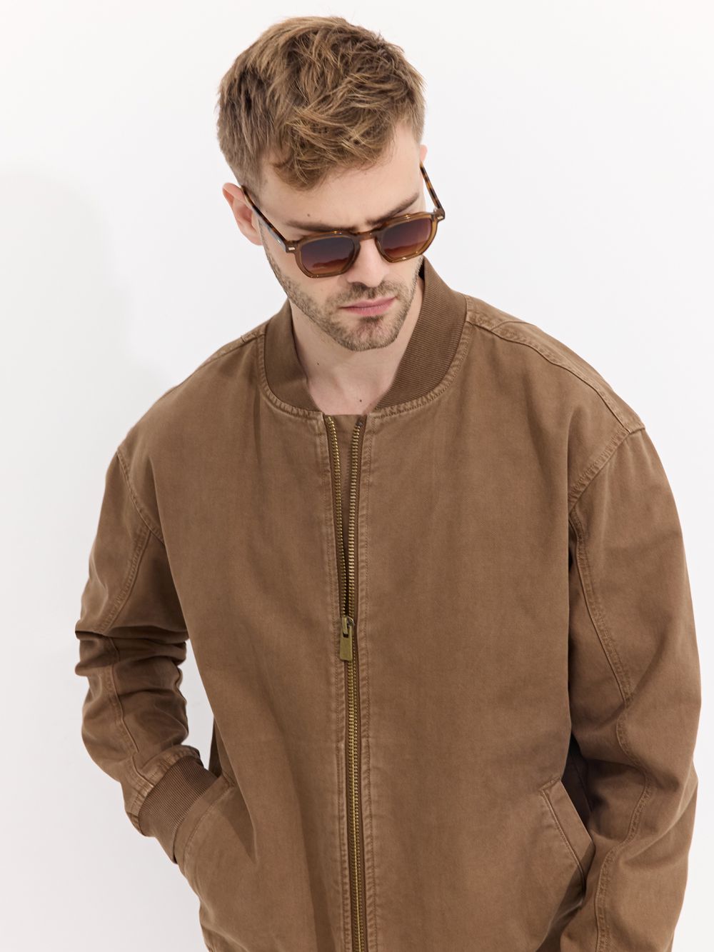 ז׳קט בומבר שטוף בגזרת RELAXED