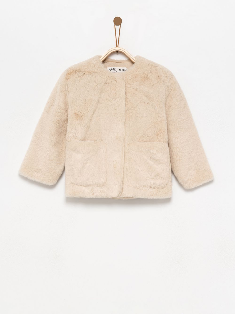 מעיל פרוותי