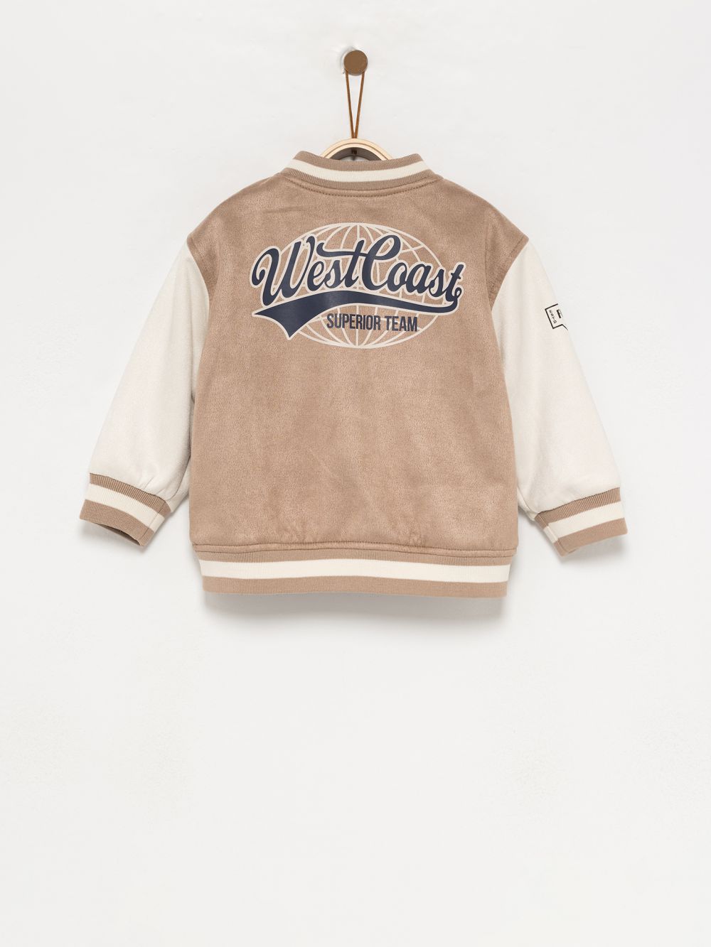 ג’קט בומבר קולג’