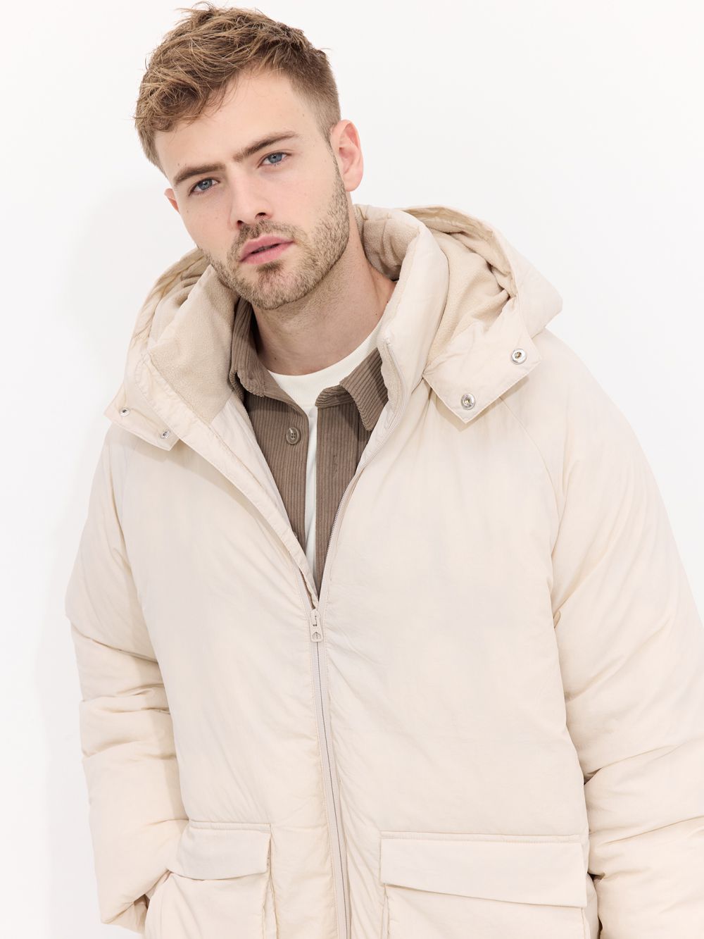 מעיל ניילון