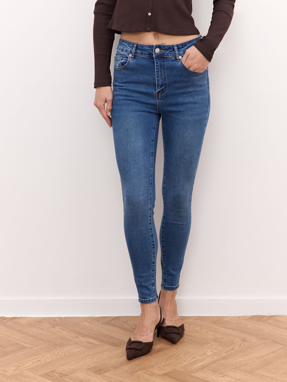 ג׳ינס SKINNY קרופ עם מותן גבוהה