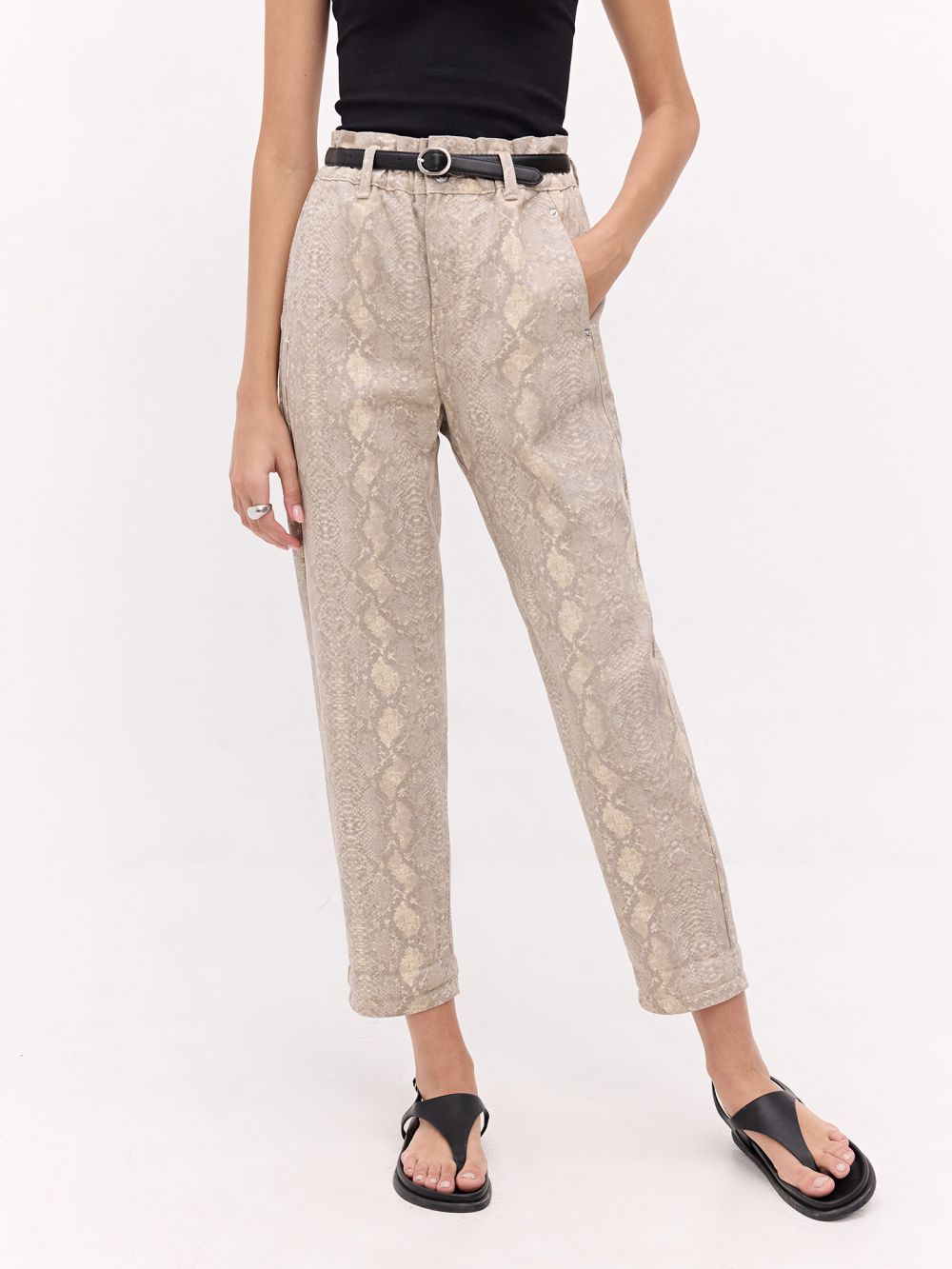 ג׳ינס BAGGY עם חגורה