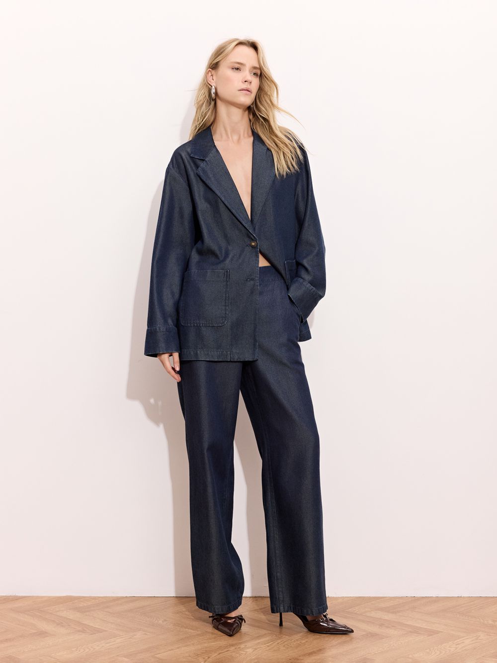 מכנסיים נשפכים WIDE-LEG במראה ג׳ינס