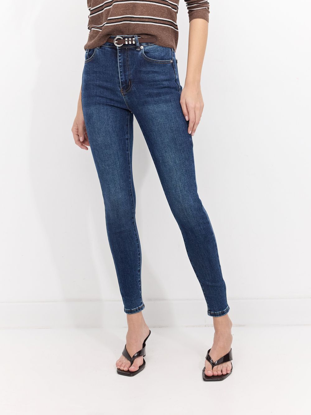 ג׳ינס SKINNY בגזרה גבוהה