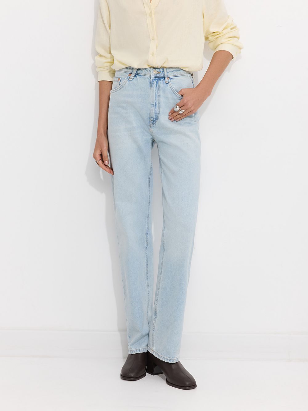 ג’ינס STRAIGHT בגזרה גבוהה