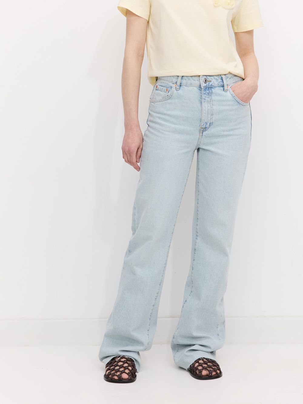 ג׳ינס WIDE-LEG