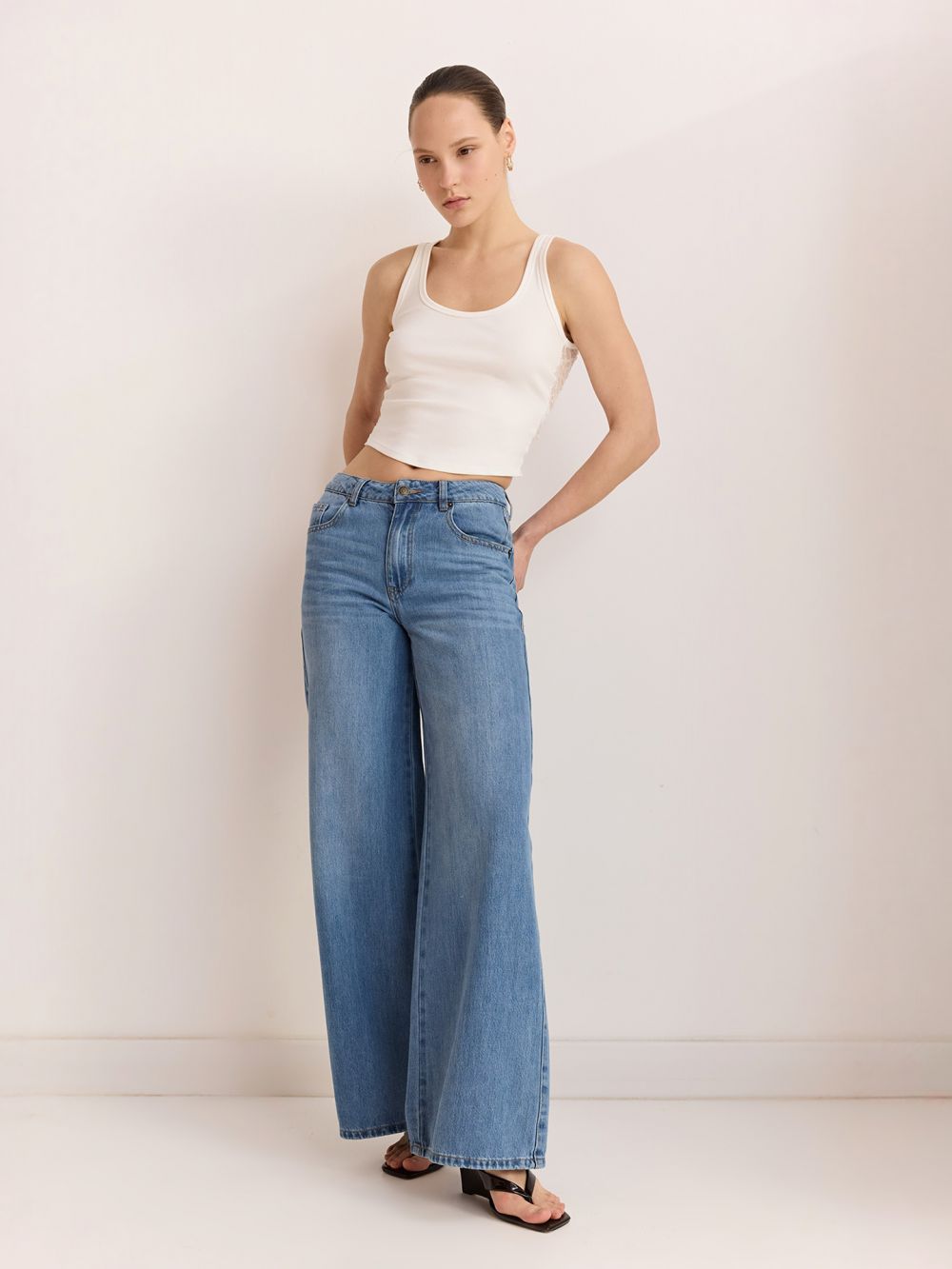 ג’ינס WIDE-LEG