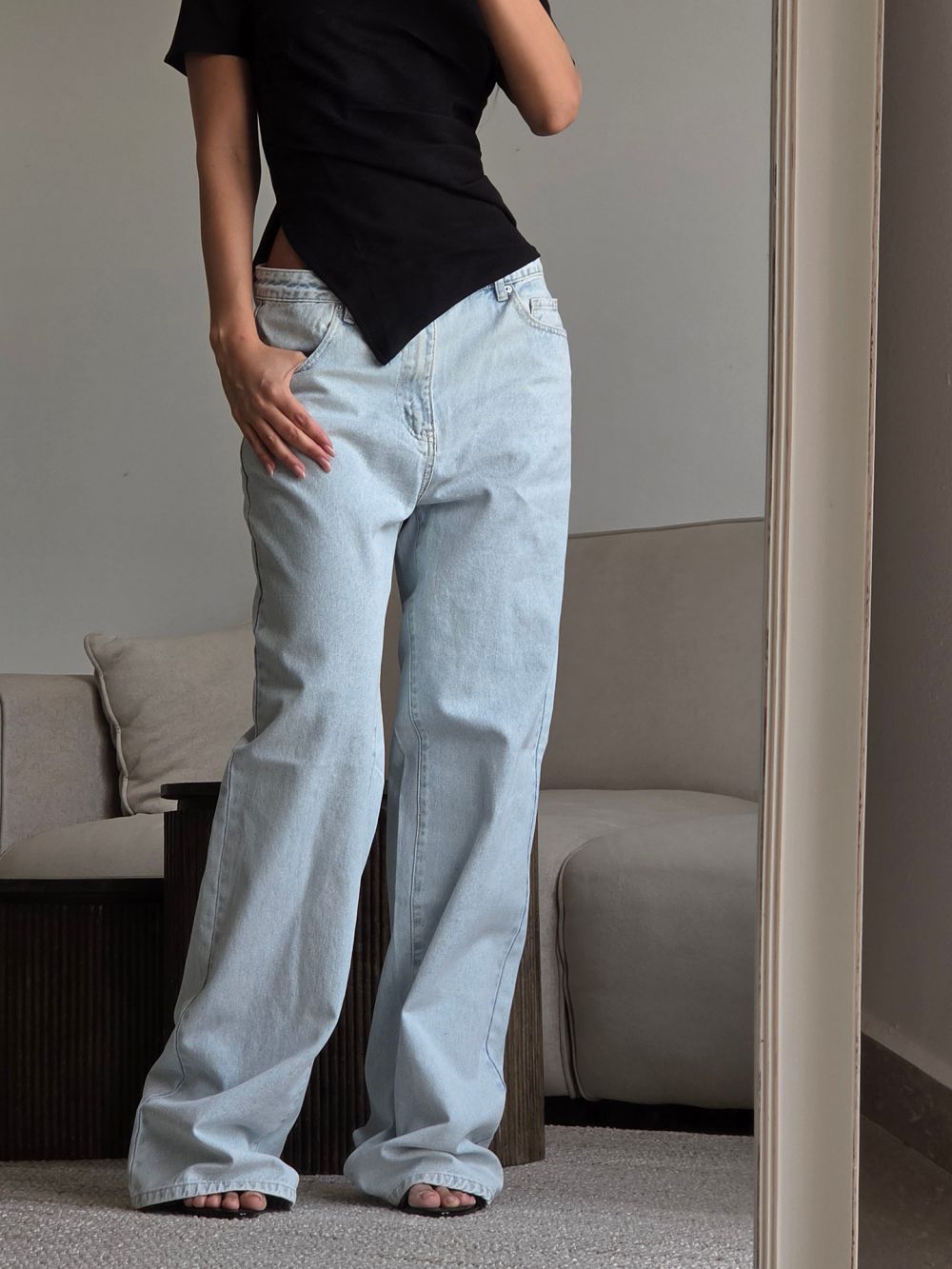 ג’ינס WIDE-LEG