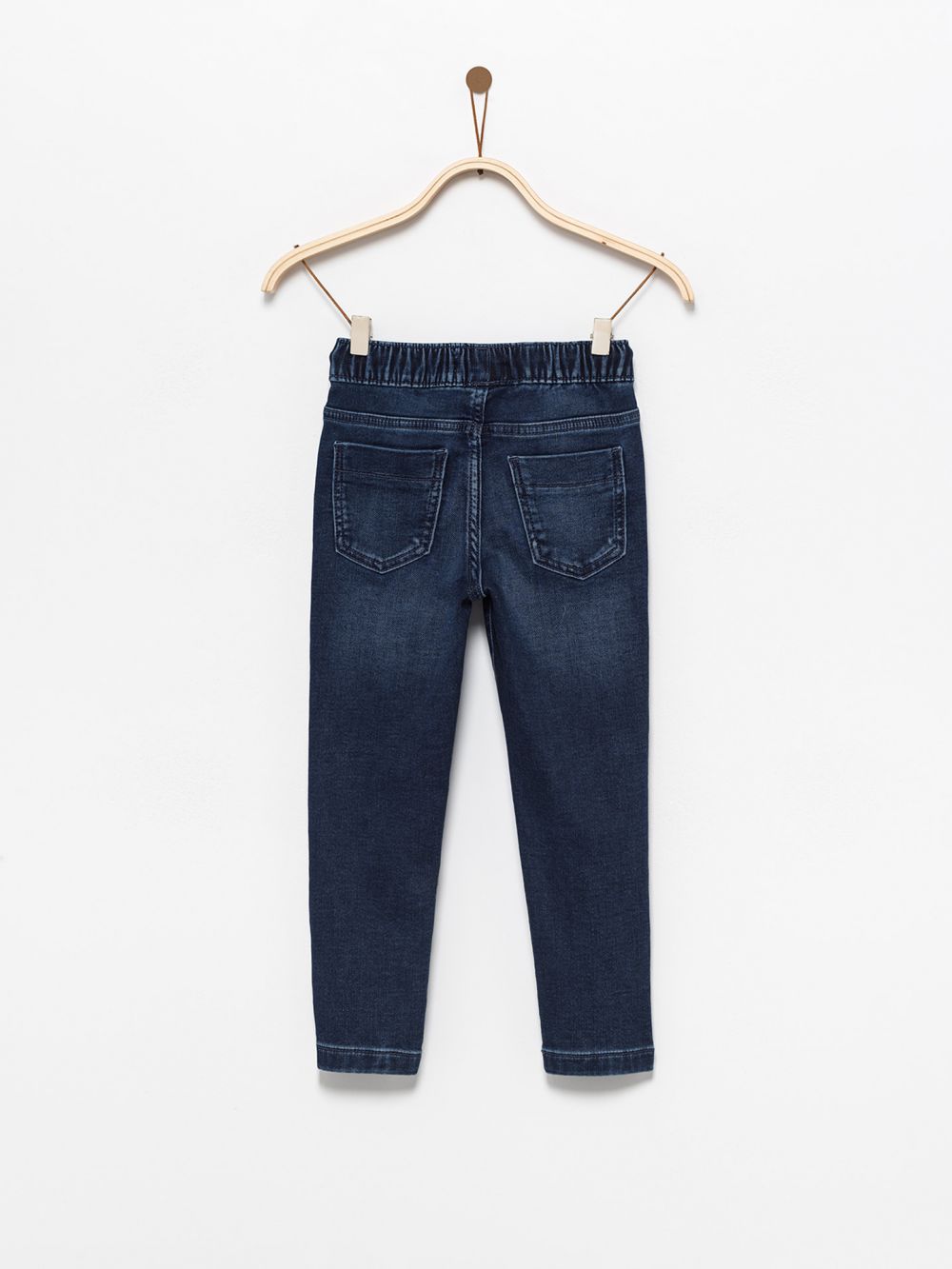 מכנסי ג’ינס עם שרוך