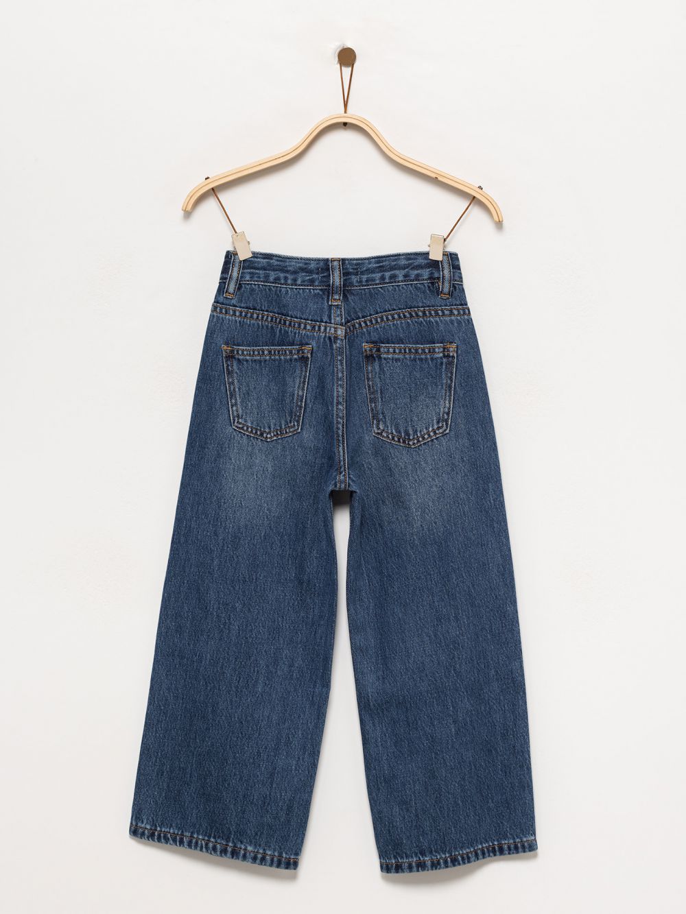 ג’ינס WIDE-LEG