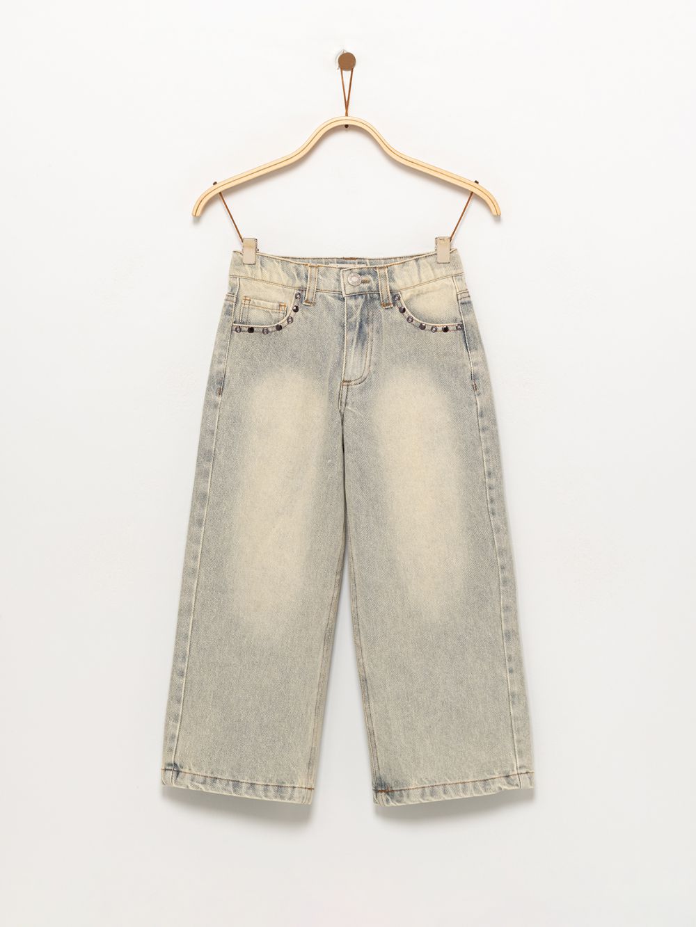 ג׳ינס מעוטר ניטים