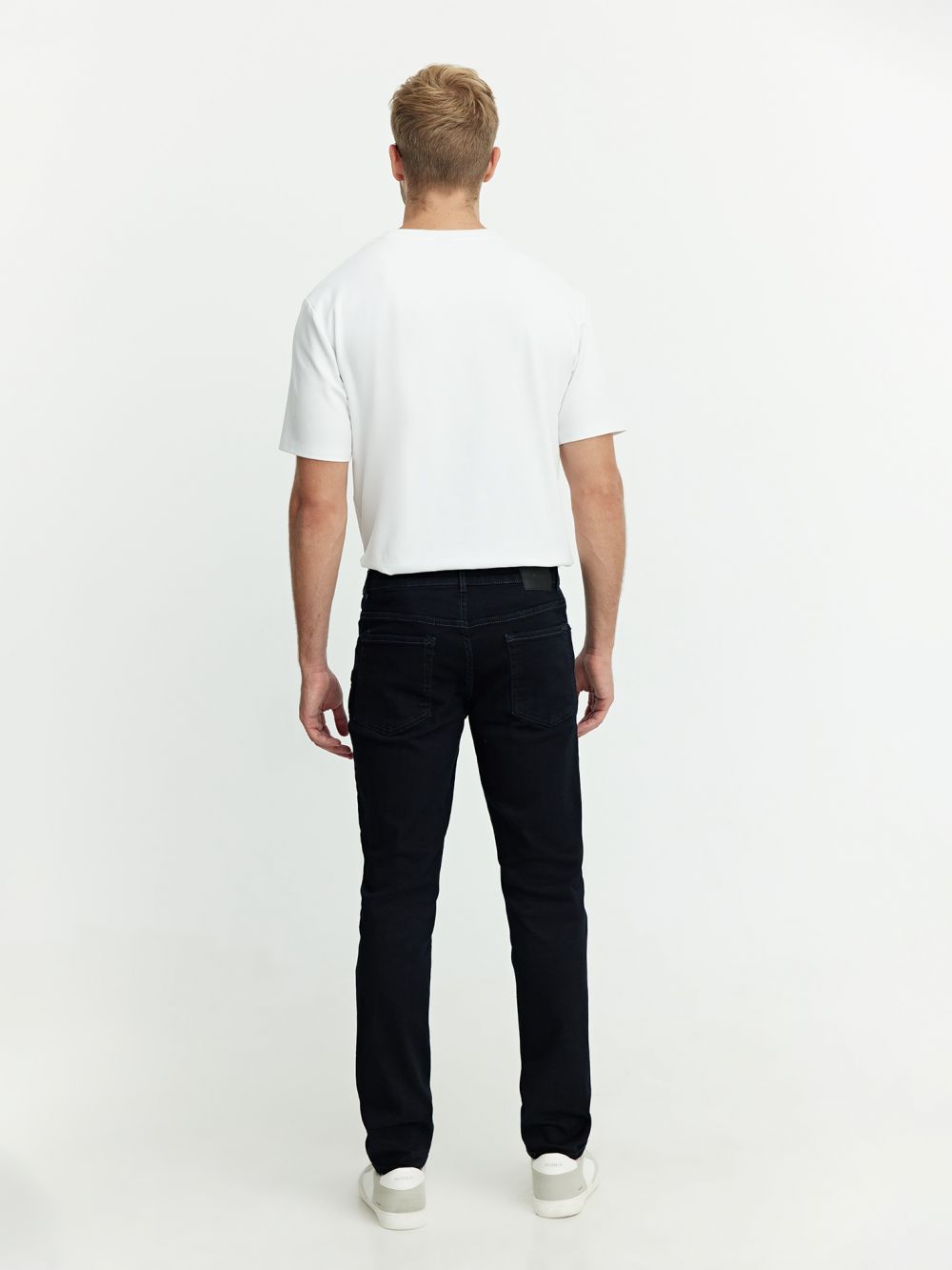 ג’ינס פרימיום SUPER SLIM