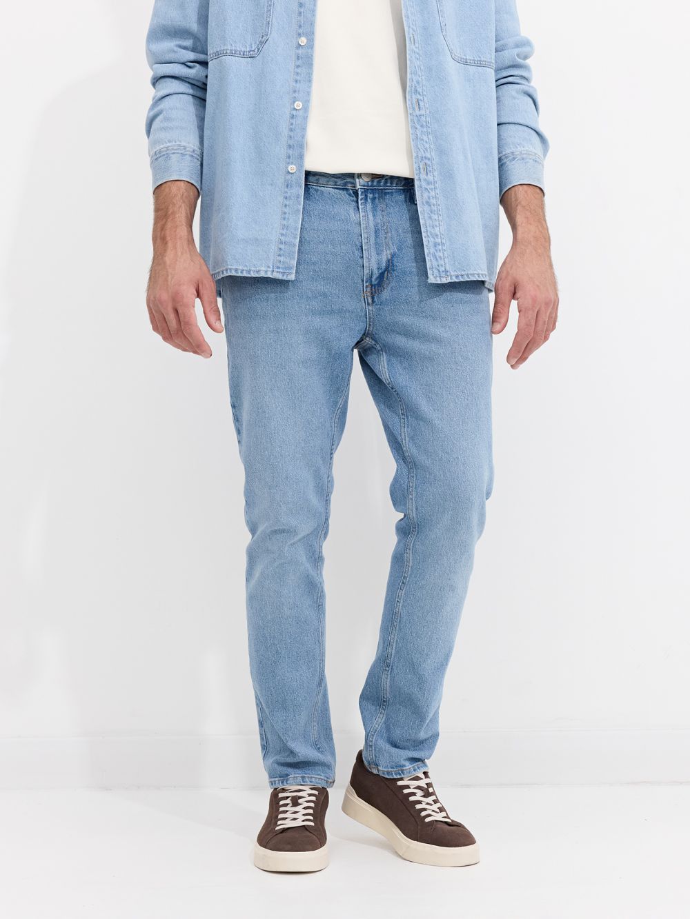 ג׳ינס בגזרת SLIM