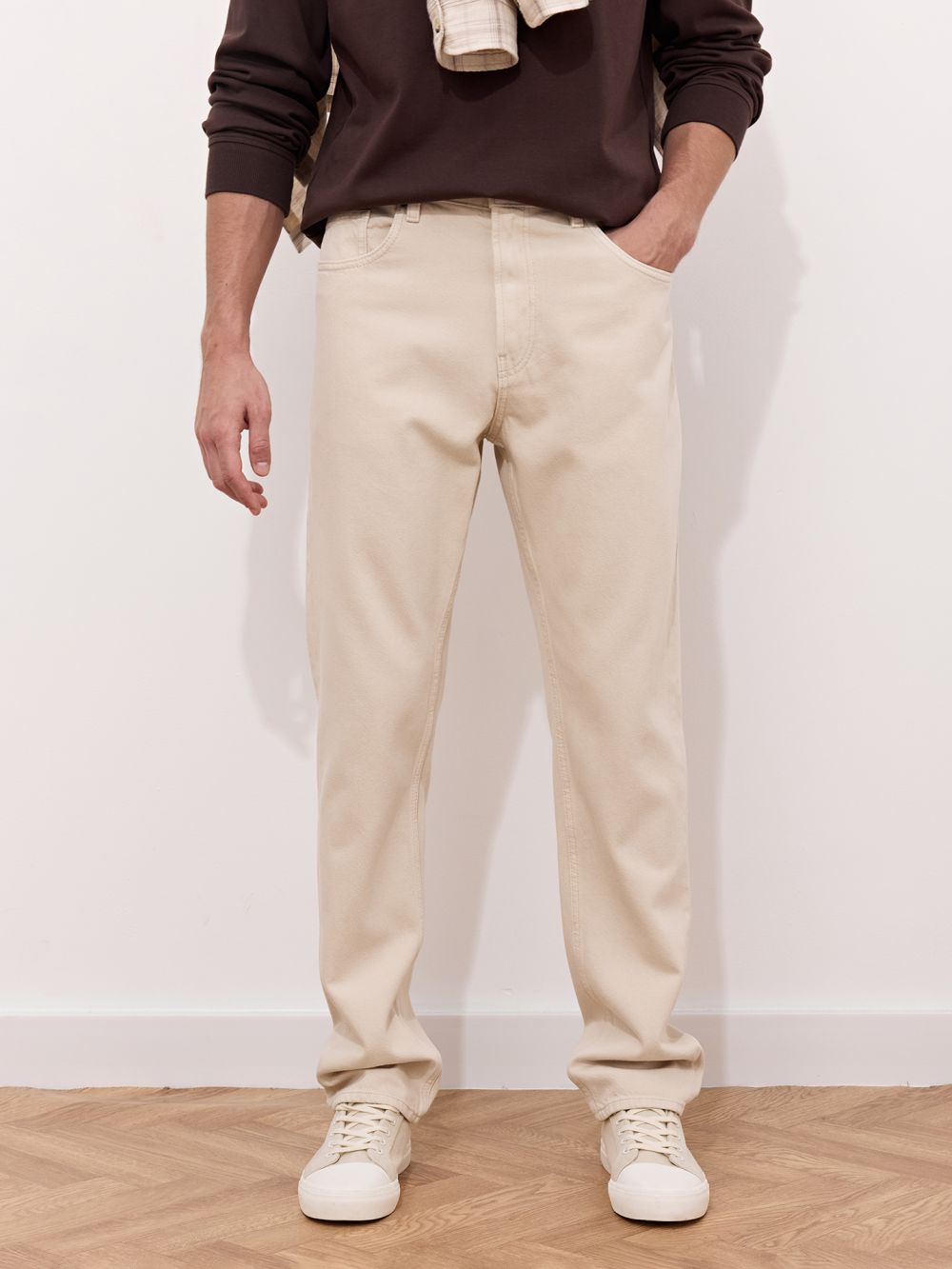 ג׳ינס בגזרת SLIM