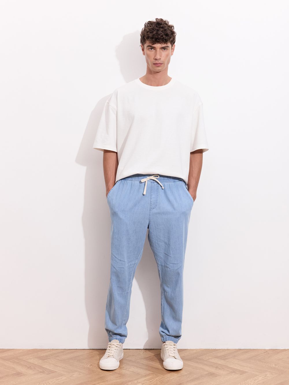 ג’ינס JOGGER דק