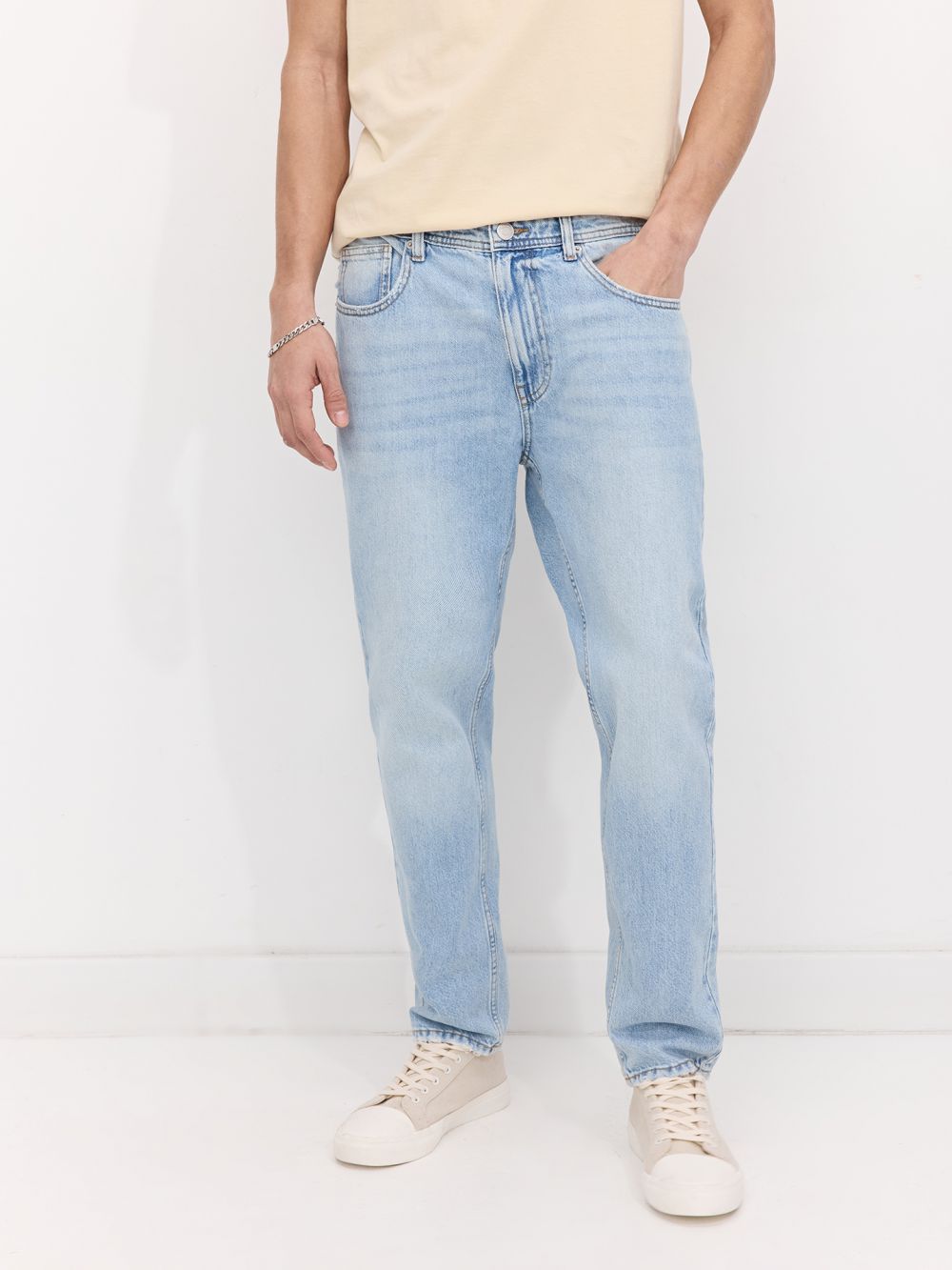 ג׳ינס בגזרת straight vintage