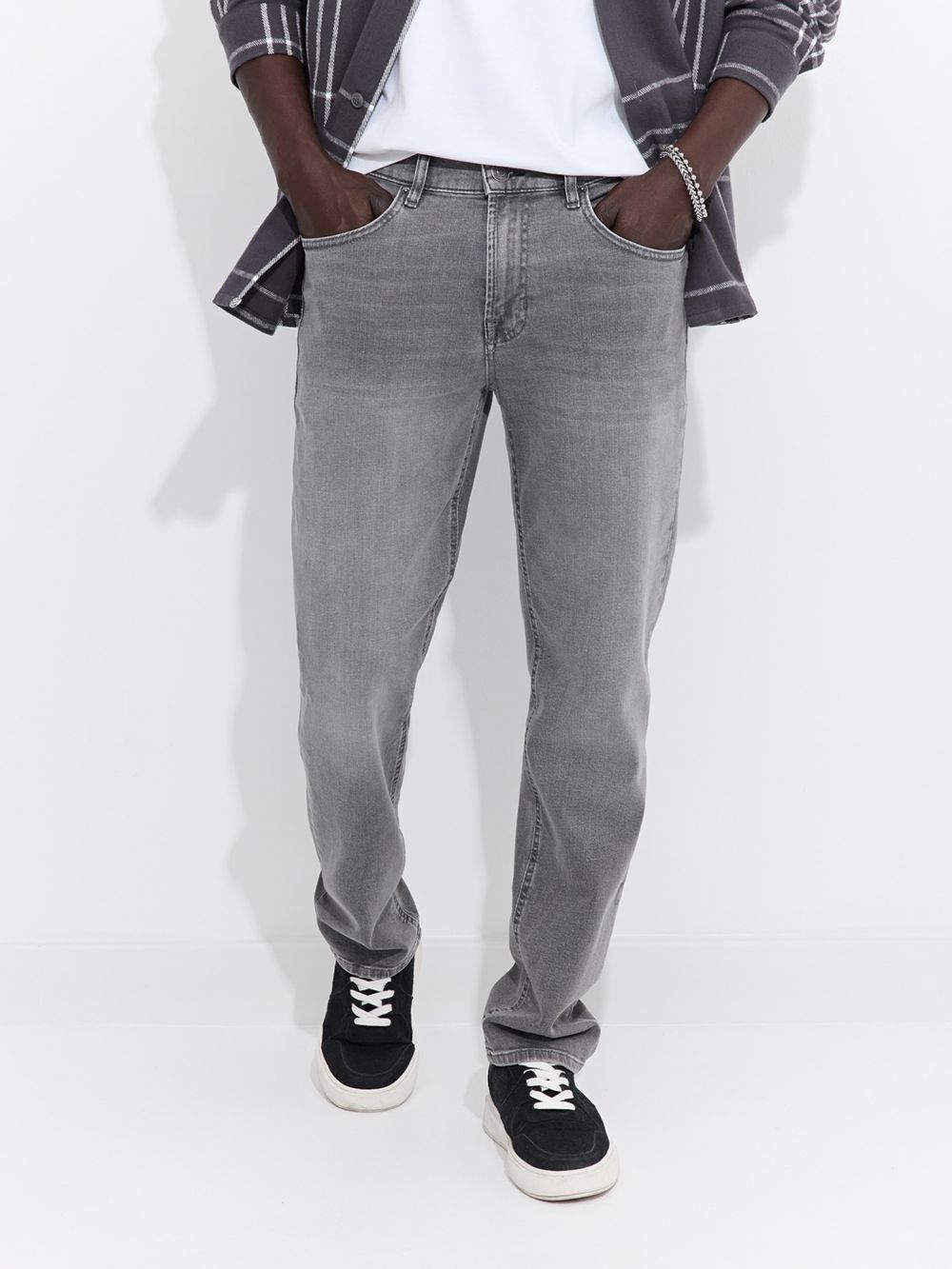 ג׳ינס בגזרת SLIM