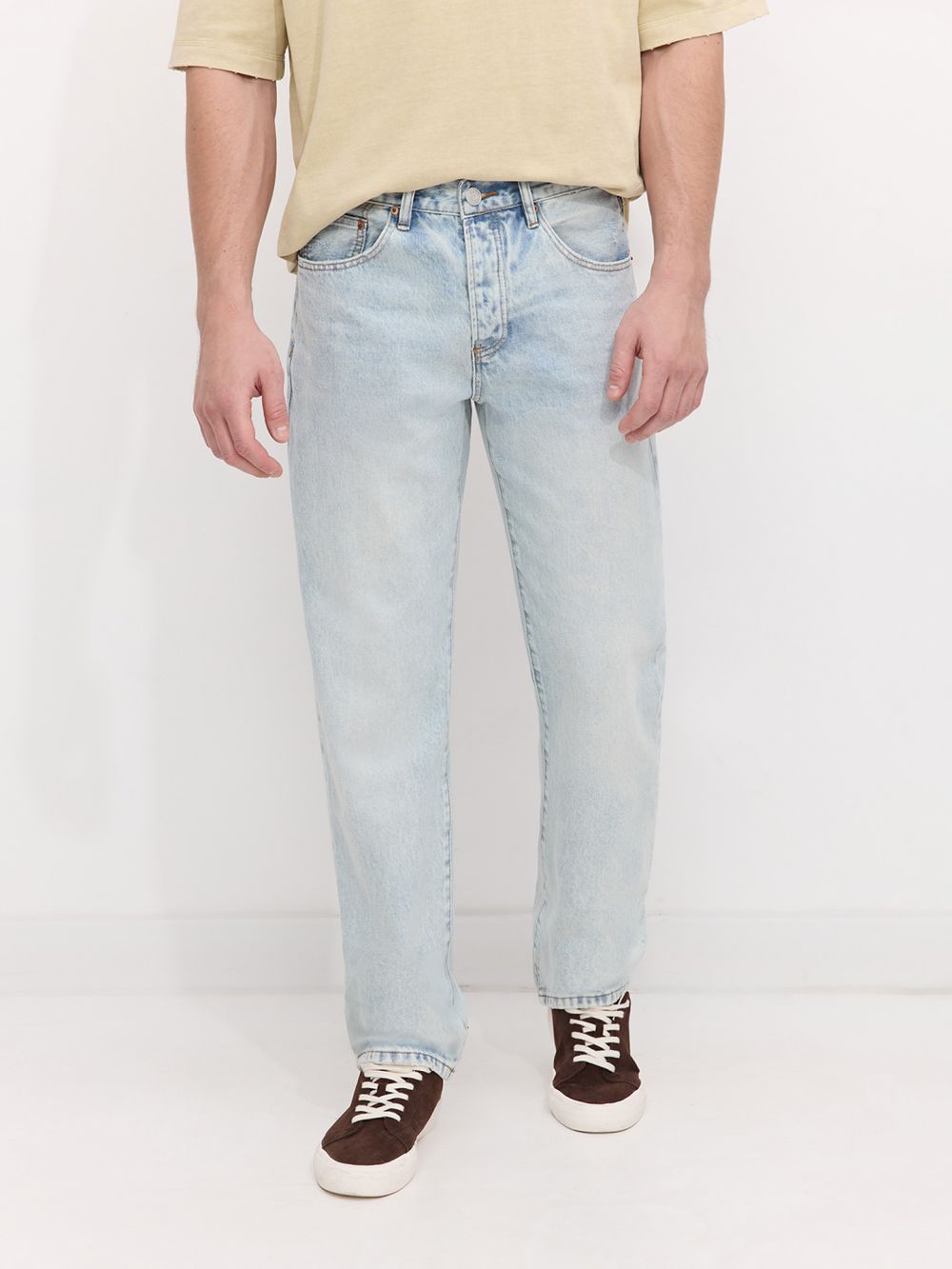 ג’ינס בגזרה STRAIGHT