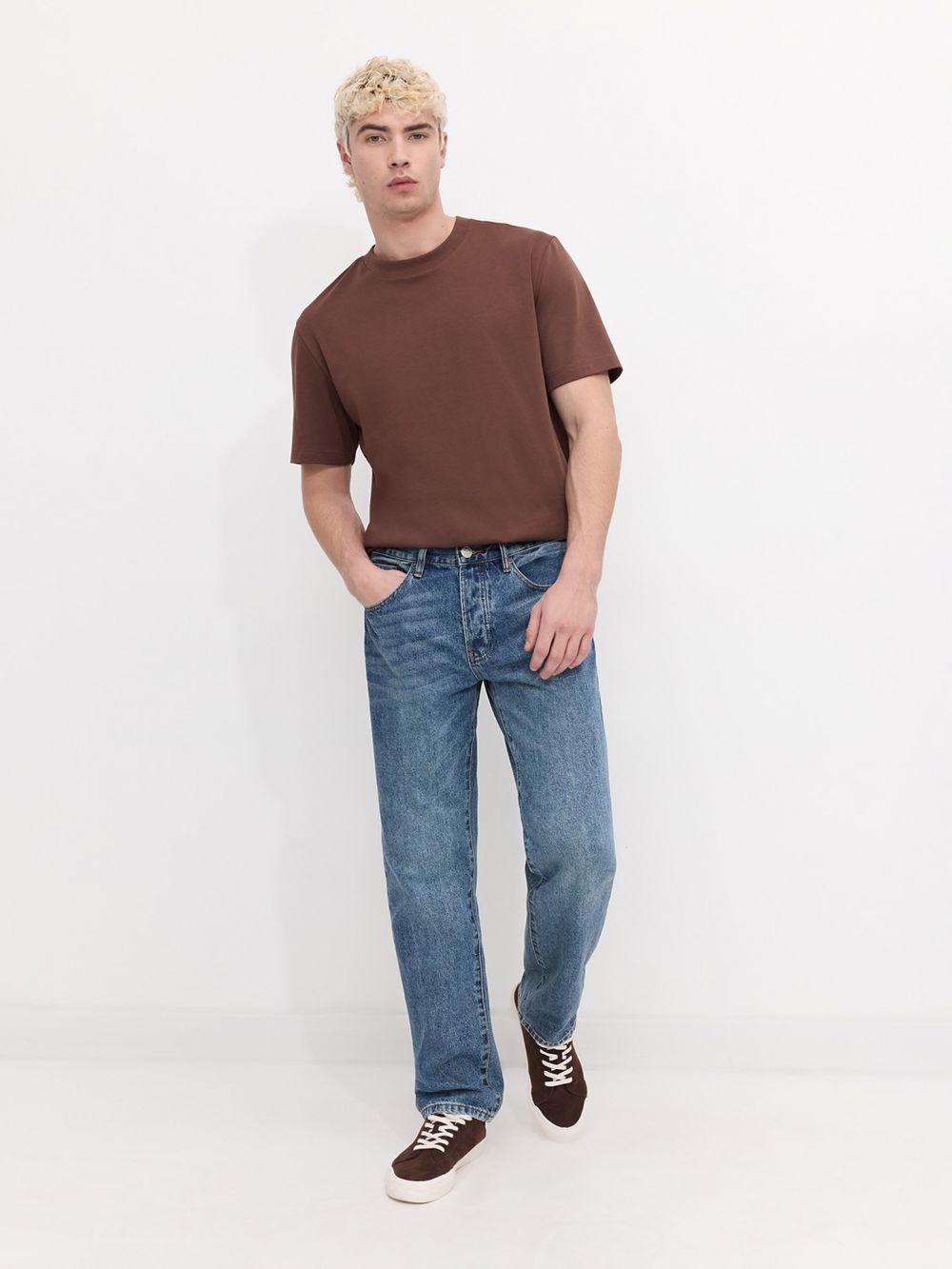 ג’ינס בגזרה STRAIGHT