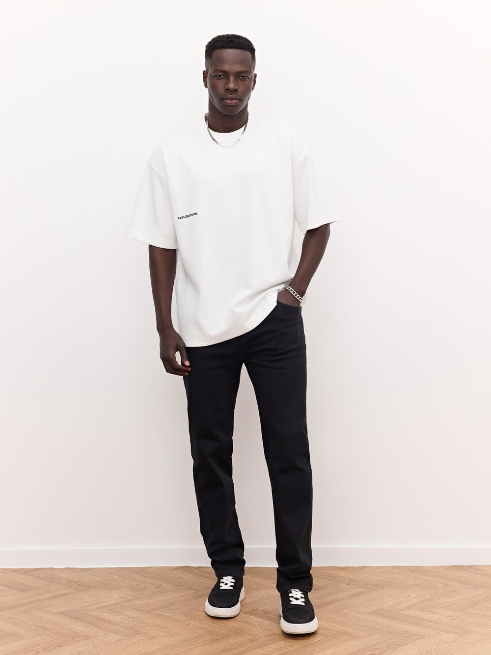 ג׳ינס בגזרת SLIM