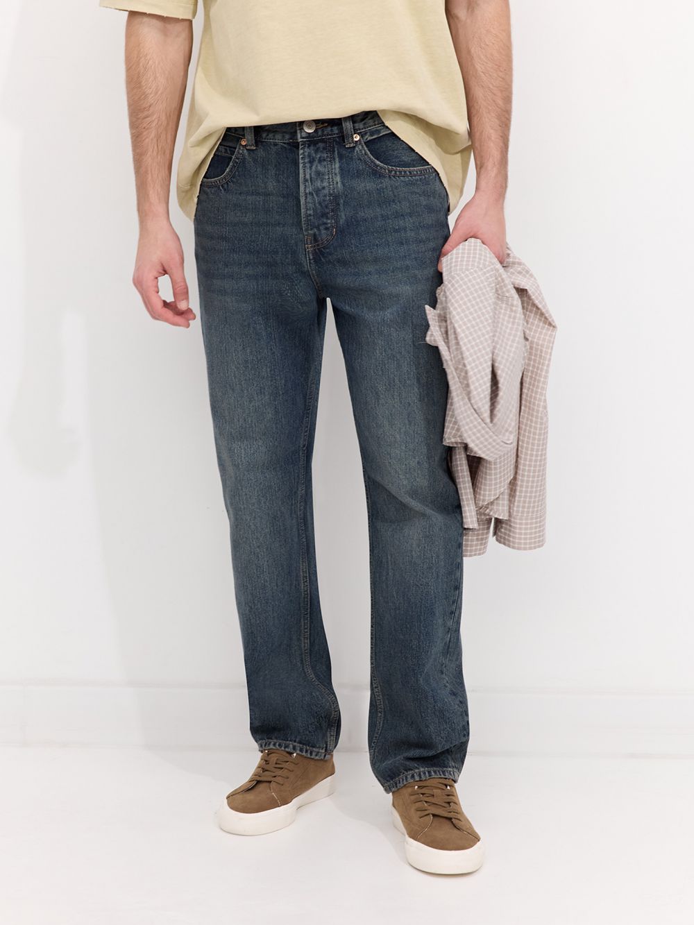 ג’ינס בגזרת STRAIGHT