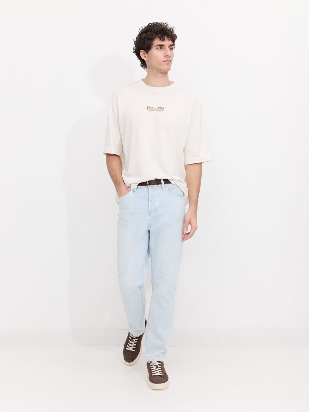 ג׳ינס בגזרה STRAIGHT