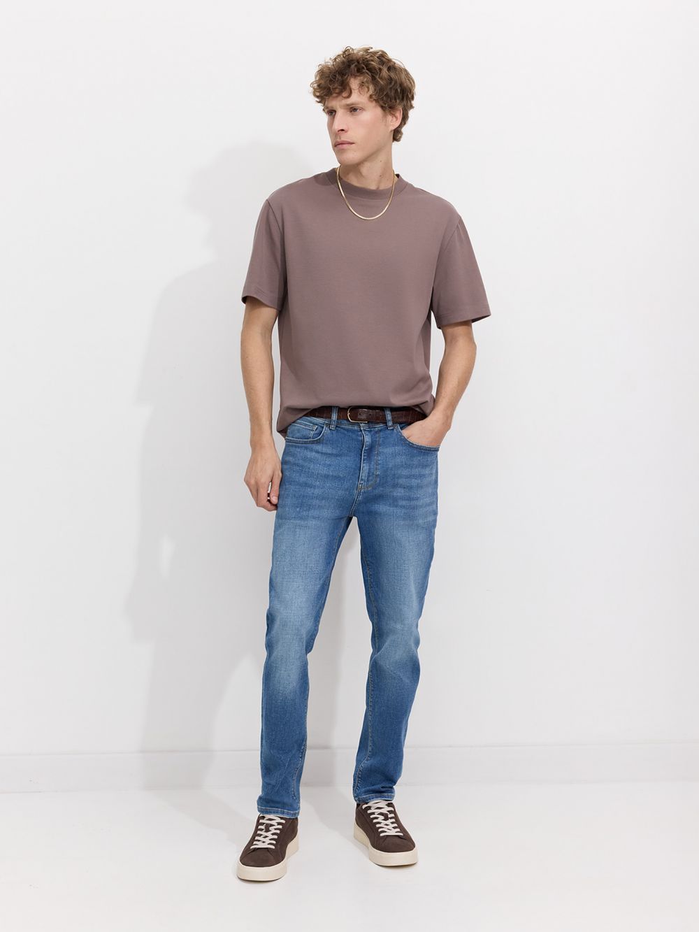 ג’ינס בגזרת SKINNY