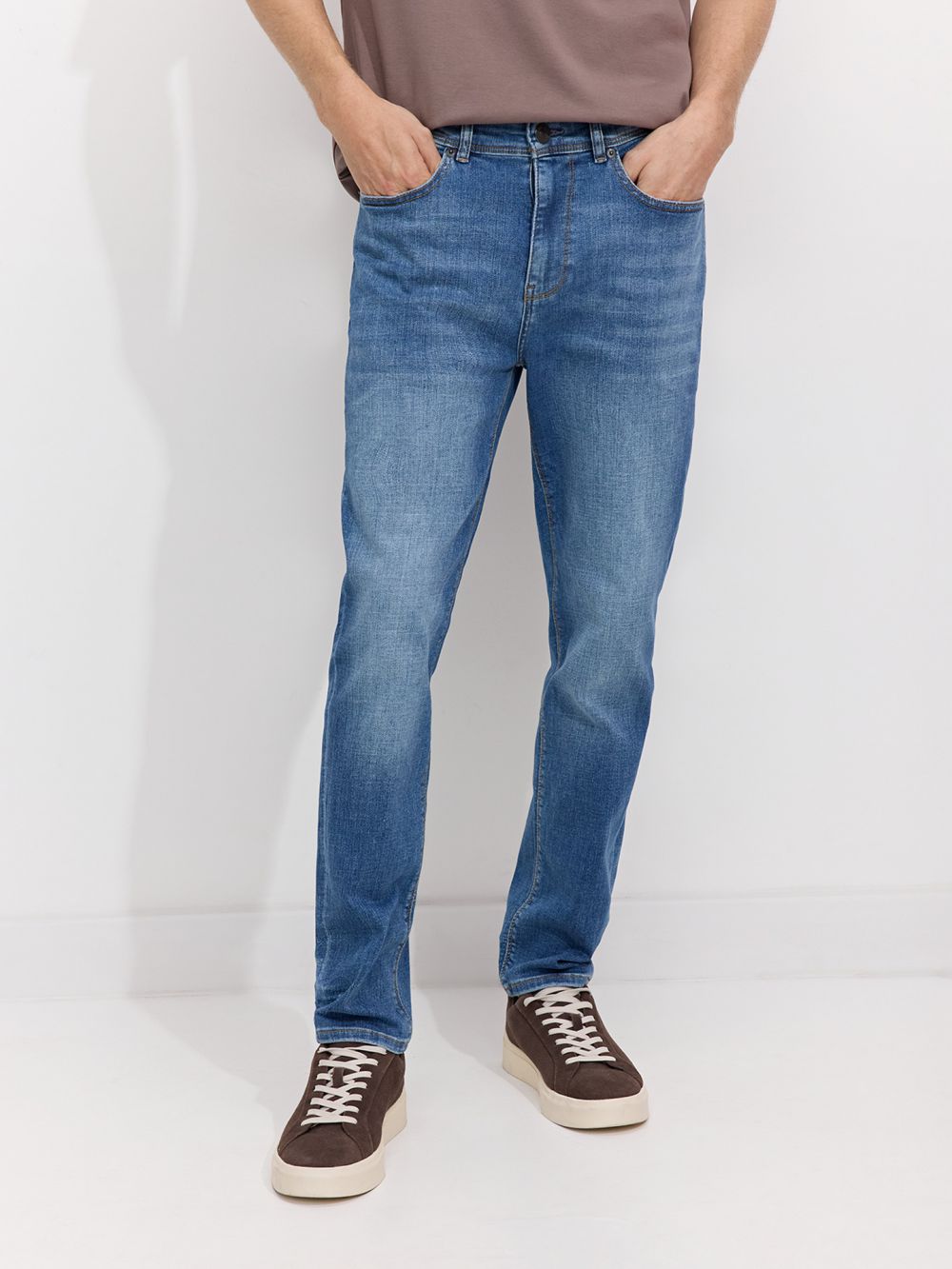 ג’ינס בגזרת SKINNY