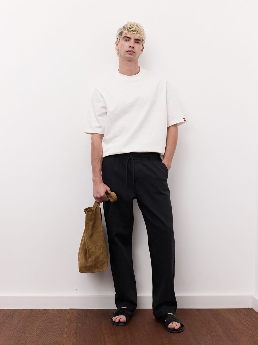 ג’ינס Loose בגזרה משוחררת