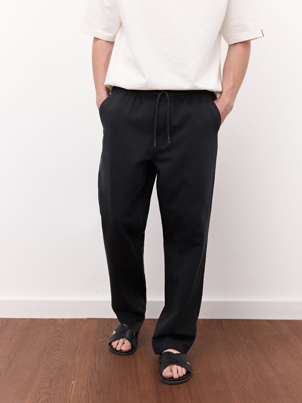 ג’ינס Loose בגזרה משוחררת