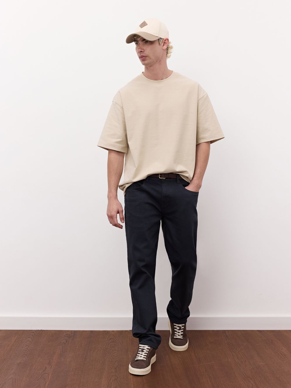 ג’ינס בגזרת SLIM