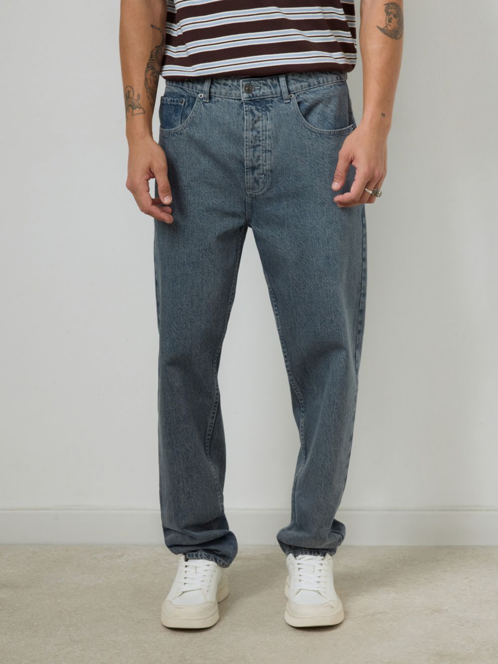 ג׳ינס בגזרת straight vintage