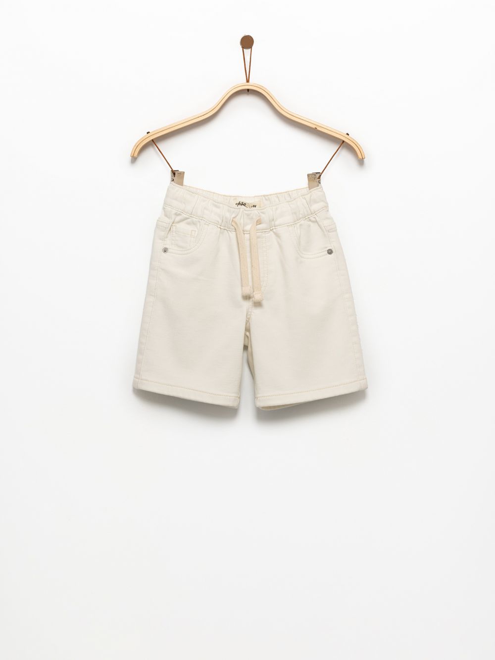 ברמודה מג׳ינס ג׳וגר