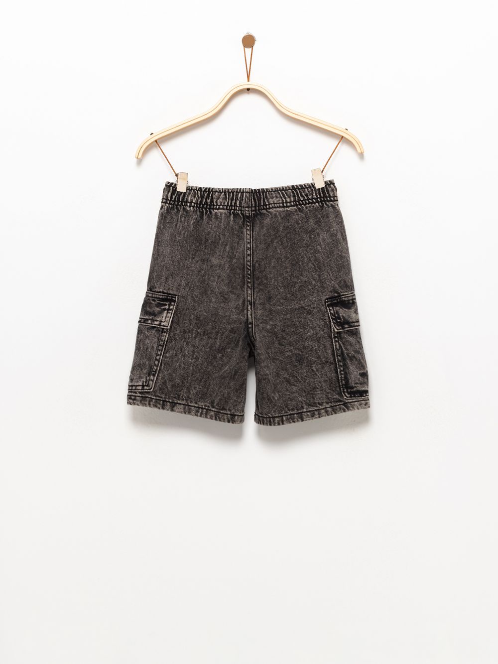 דגמ”ח ג’ינס קצר