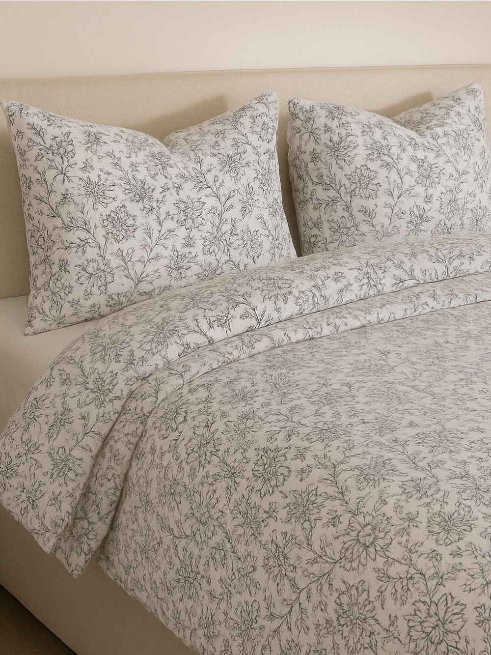 ציפית פרחים שחורים 50X70CM 180TC PERCALE