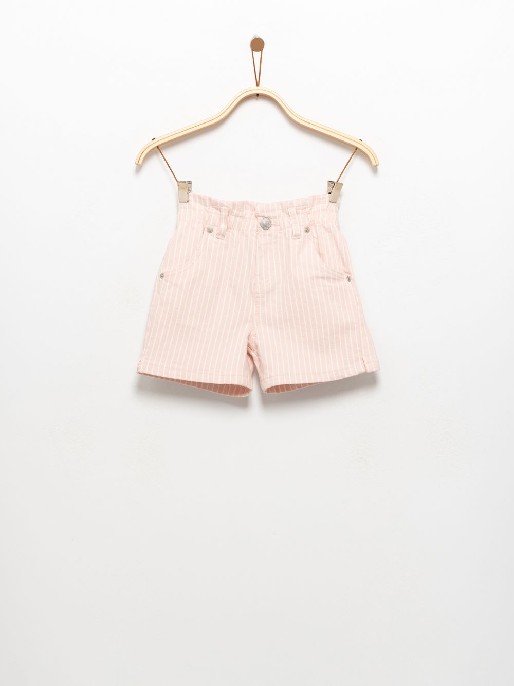 שורט עם מותן אלסטית