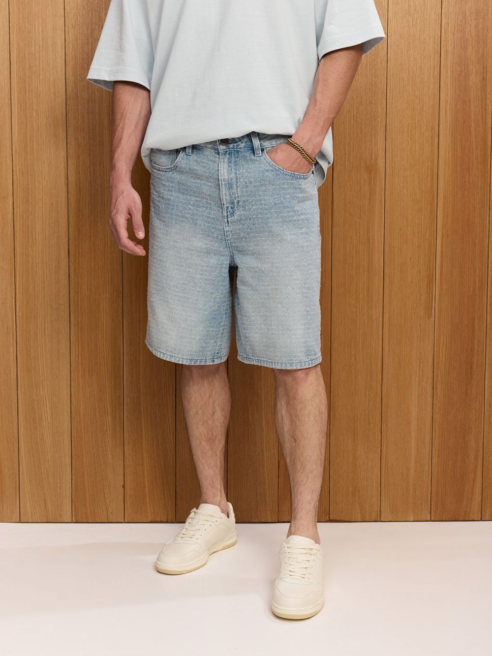 ברמודה ג׳ינס עם טקסטורה