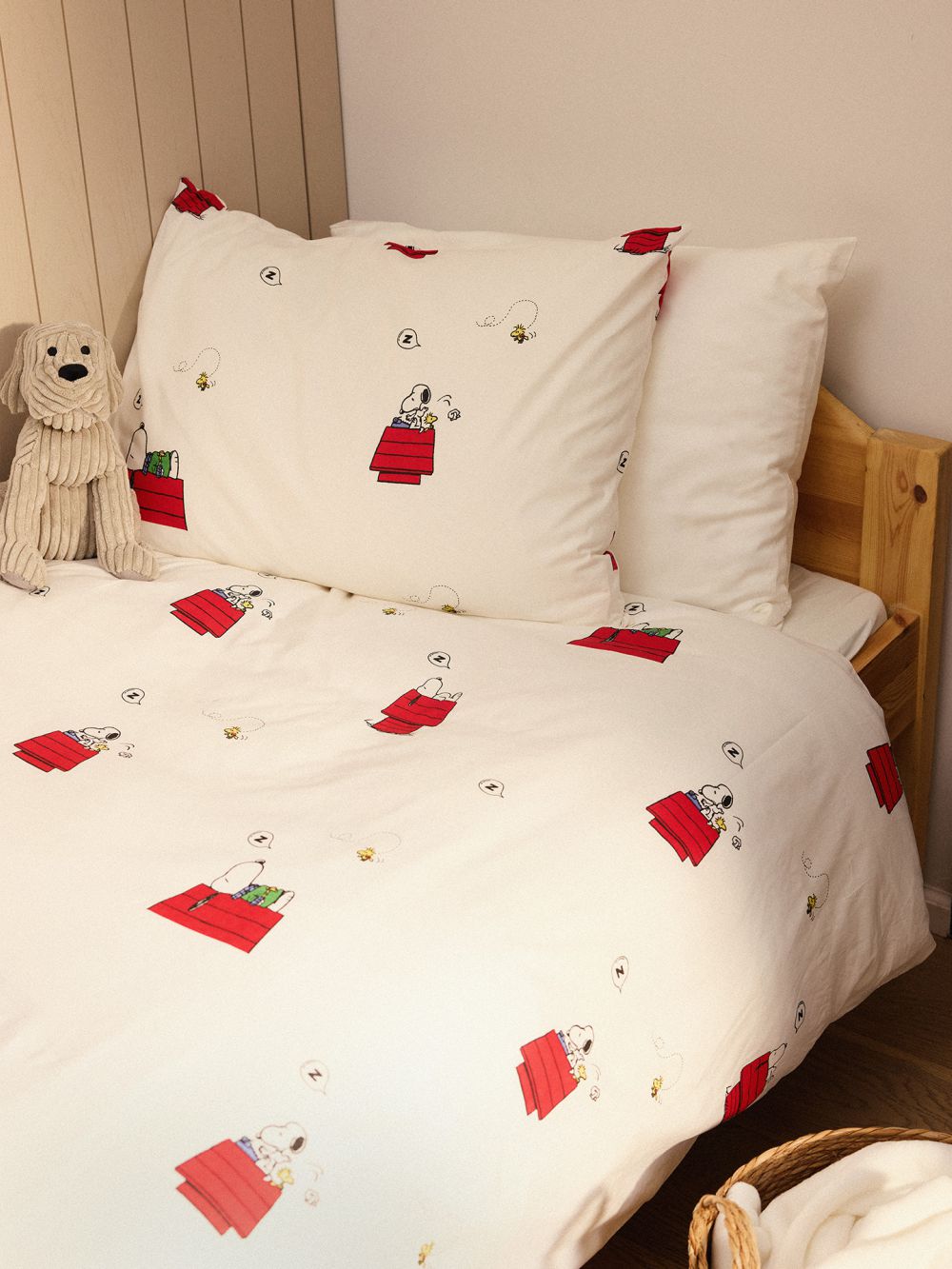 סט מצעים סנופי לבן