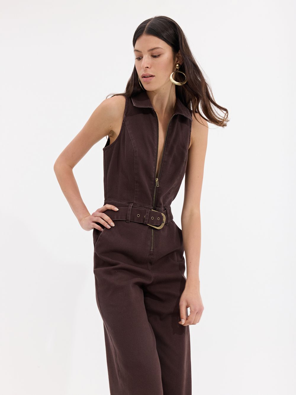 אוברול ג׳ינס בגזרת FLARE