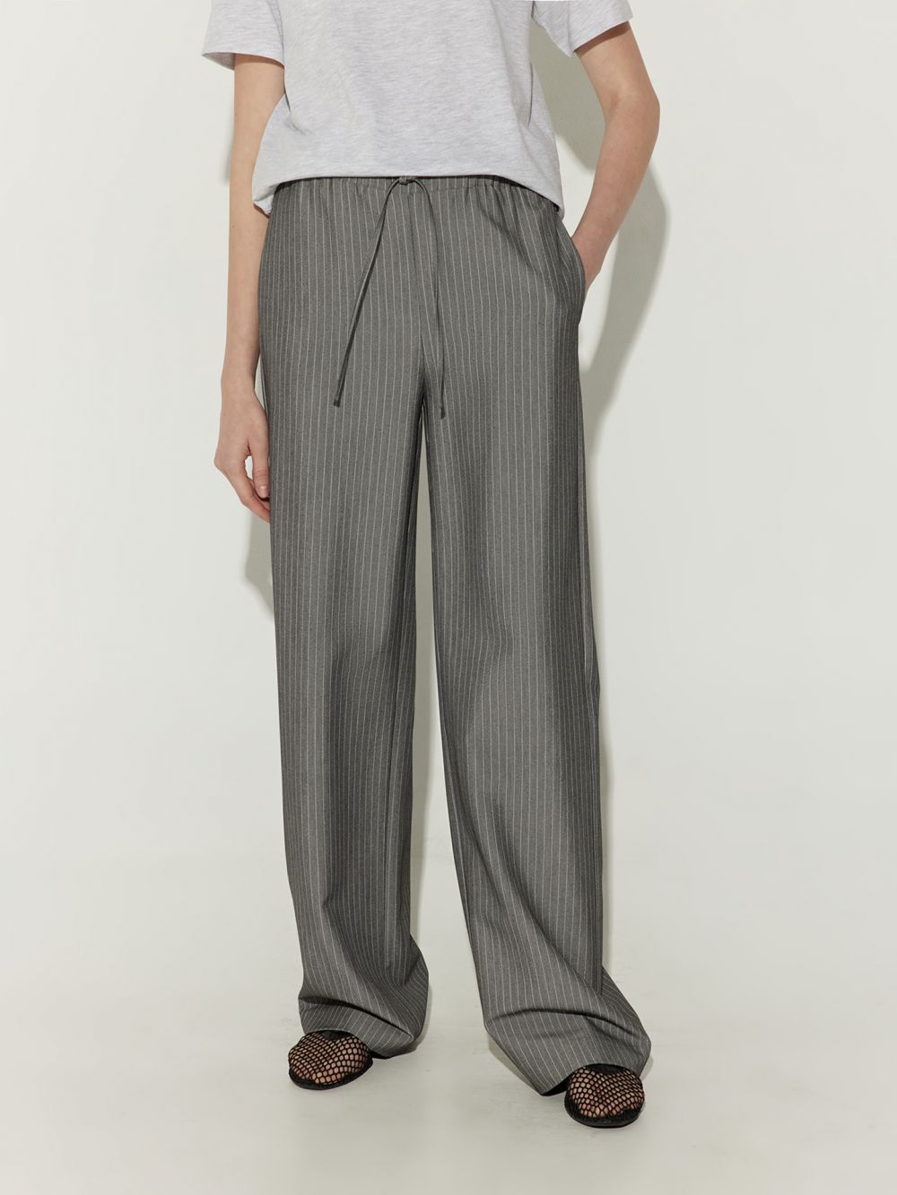 מכנסיים רחבים עם גומי