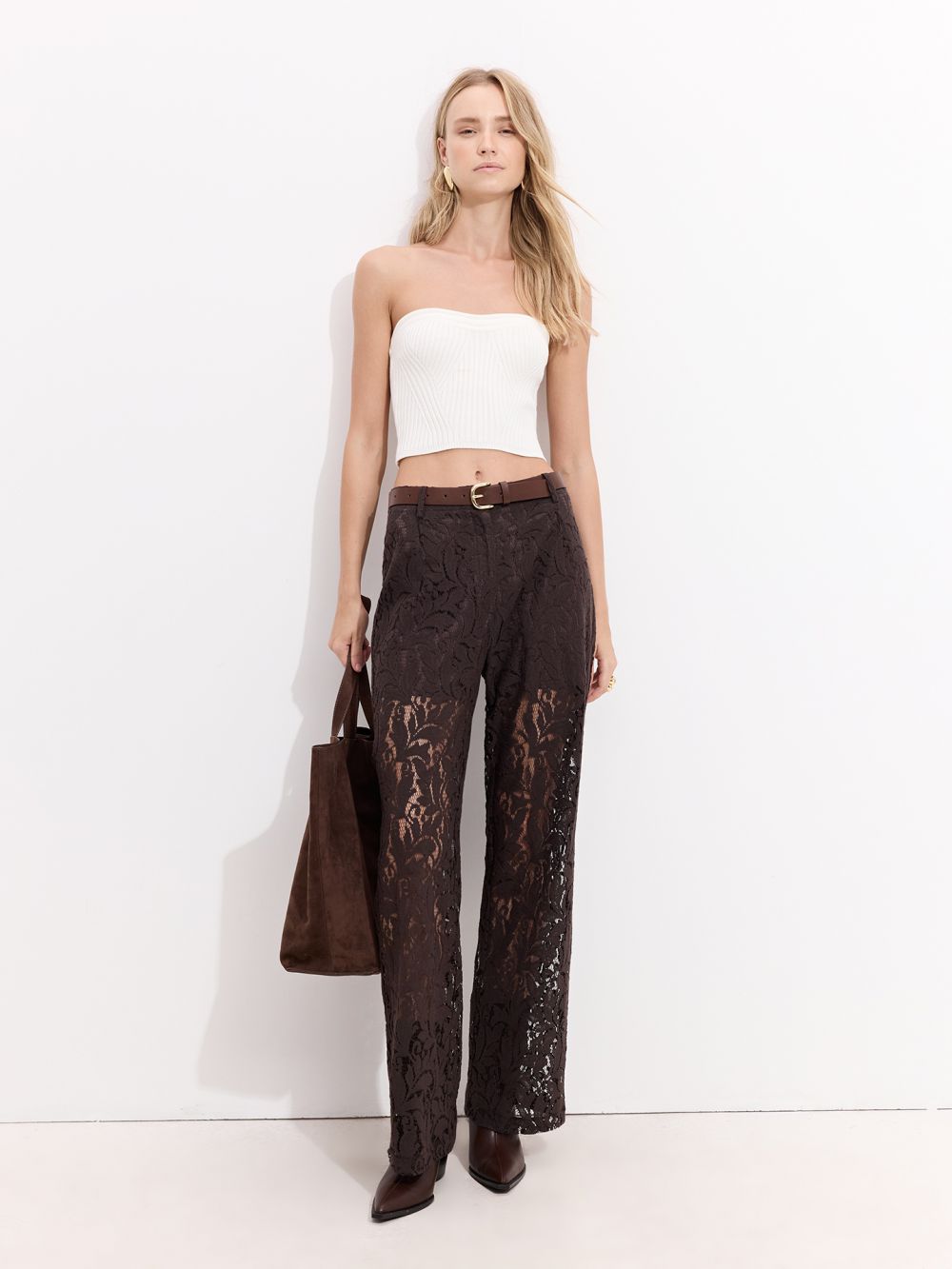 מכנסיים עם בטנה קצרה