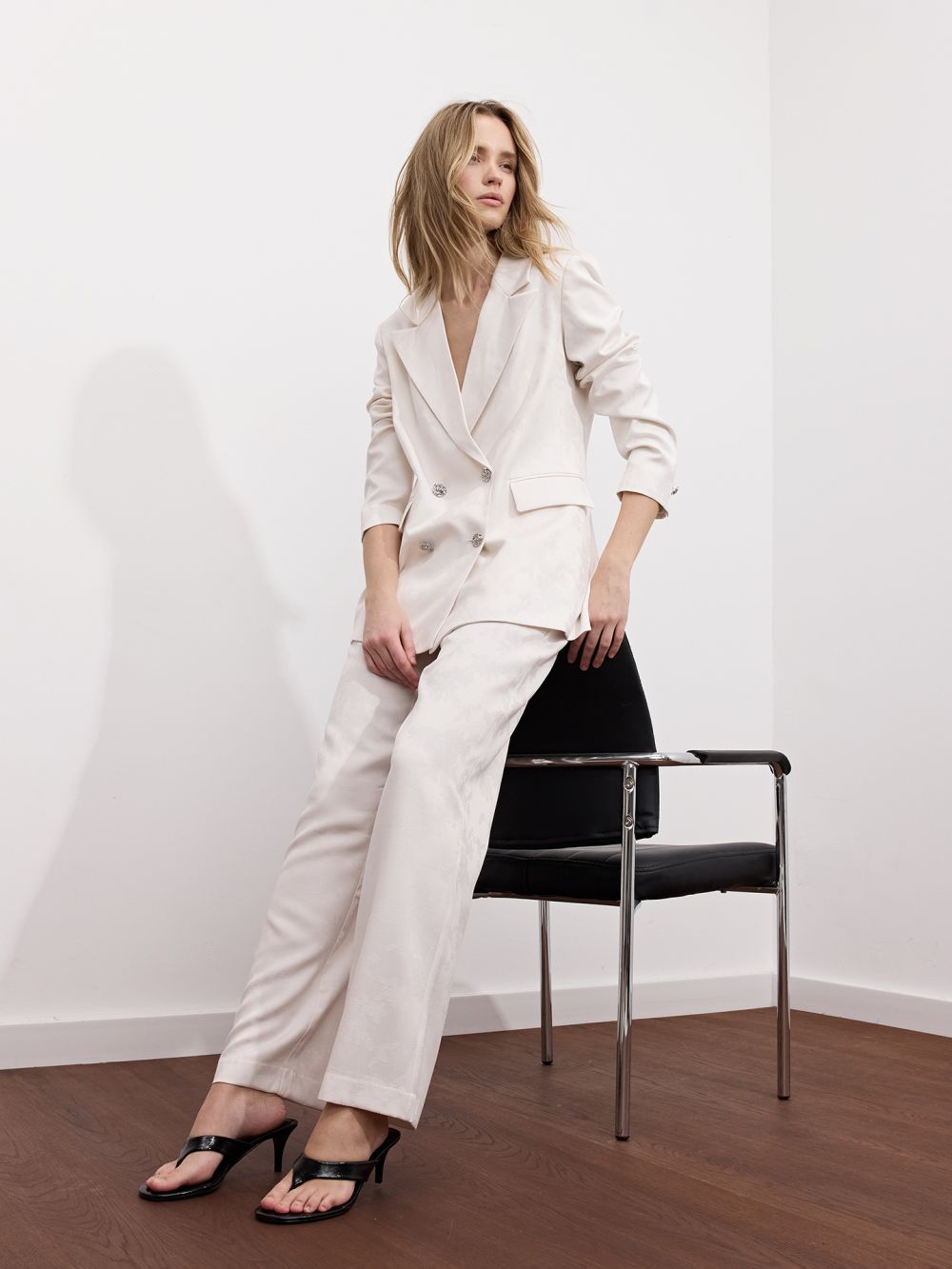 מכנסי ג’אקרד מחוייטים