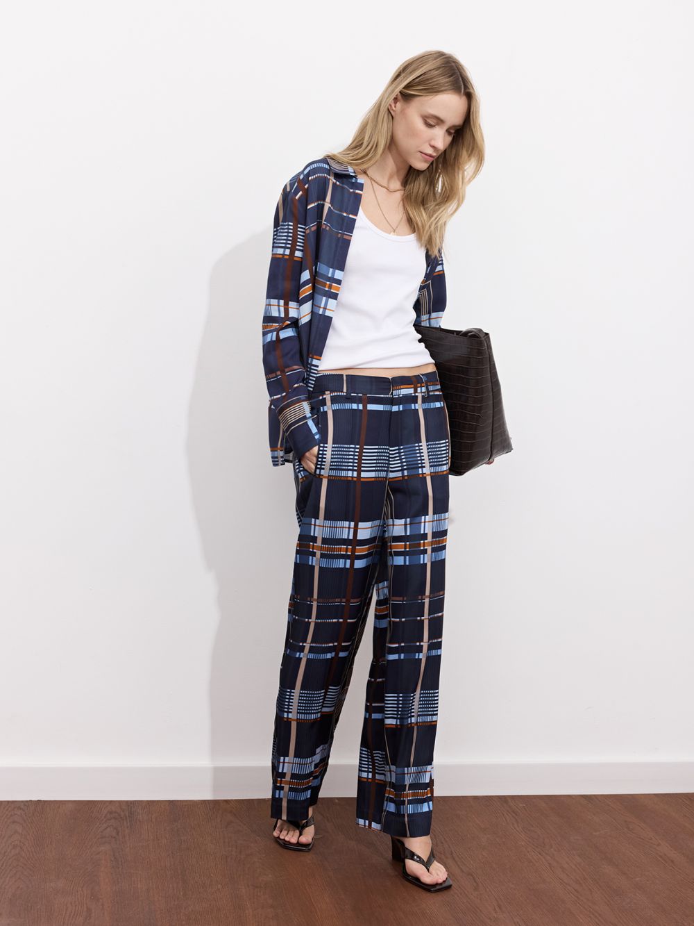 מכנסיים משובצים