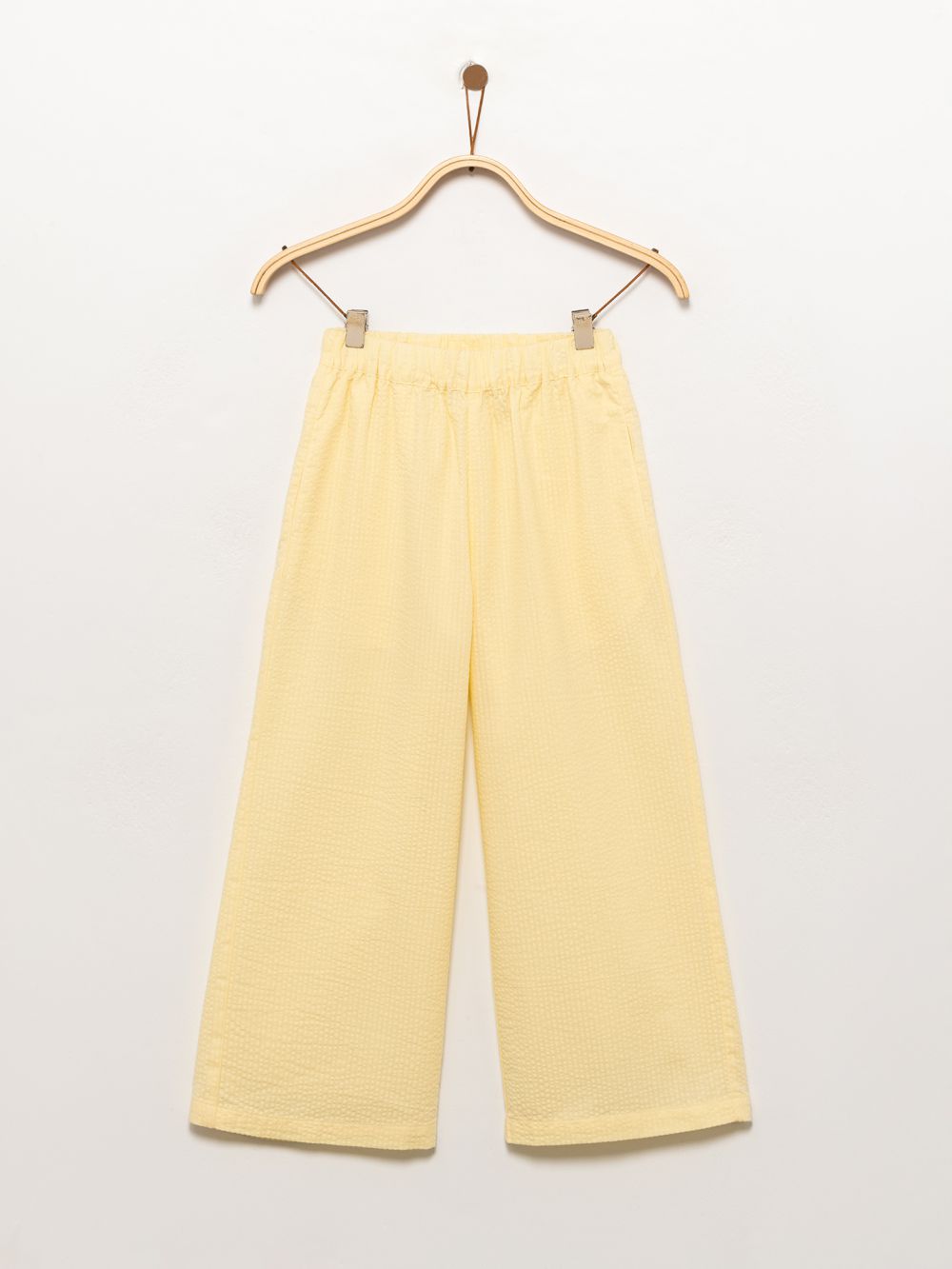 מכנסי טקסטורה